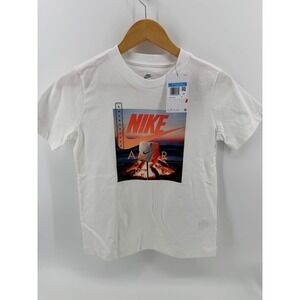 Nike Kids T Shirt White Marshmallow Campfire Graphic Tee Size Medium NEW W TAGS
